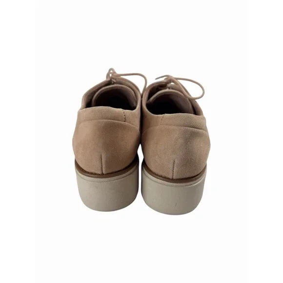 Clarks Collection Ultimate Comfort Women's 9.5 Tan Suede Oxford Lace-Up - Picture 3 of 7